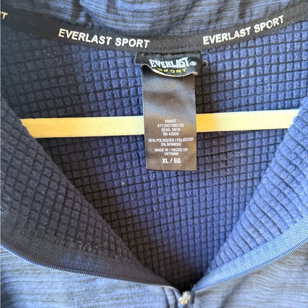 Everlast Sport Men's Navy Zip-Up Sweater - Picture 3 of 6